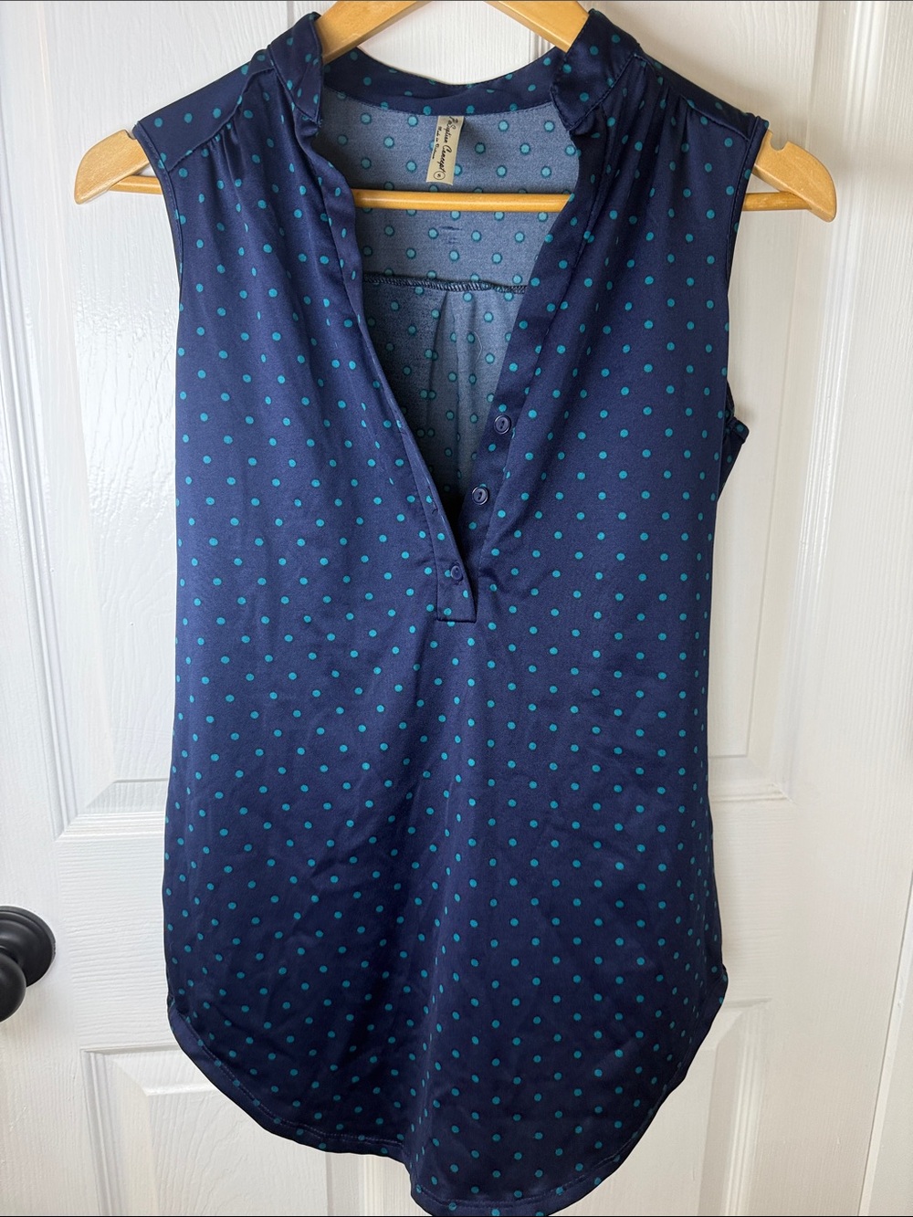 PerSeption Concept Navy Blue Polka Dot Sleeveless V-Neck Golf or Daily